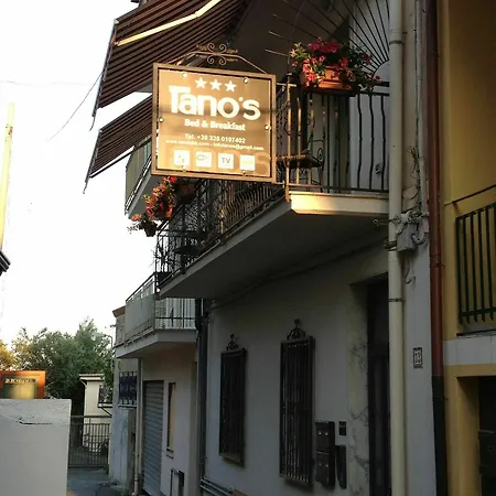 Tanos Szálloda Giardini Naxos